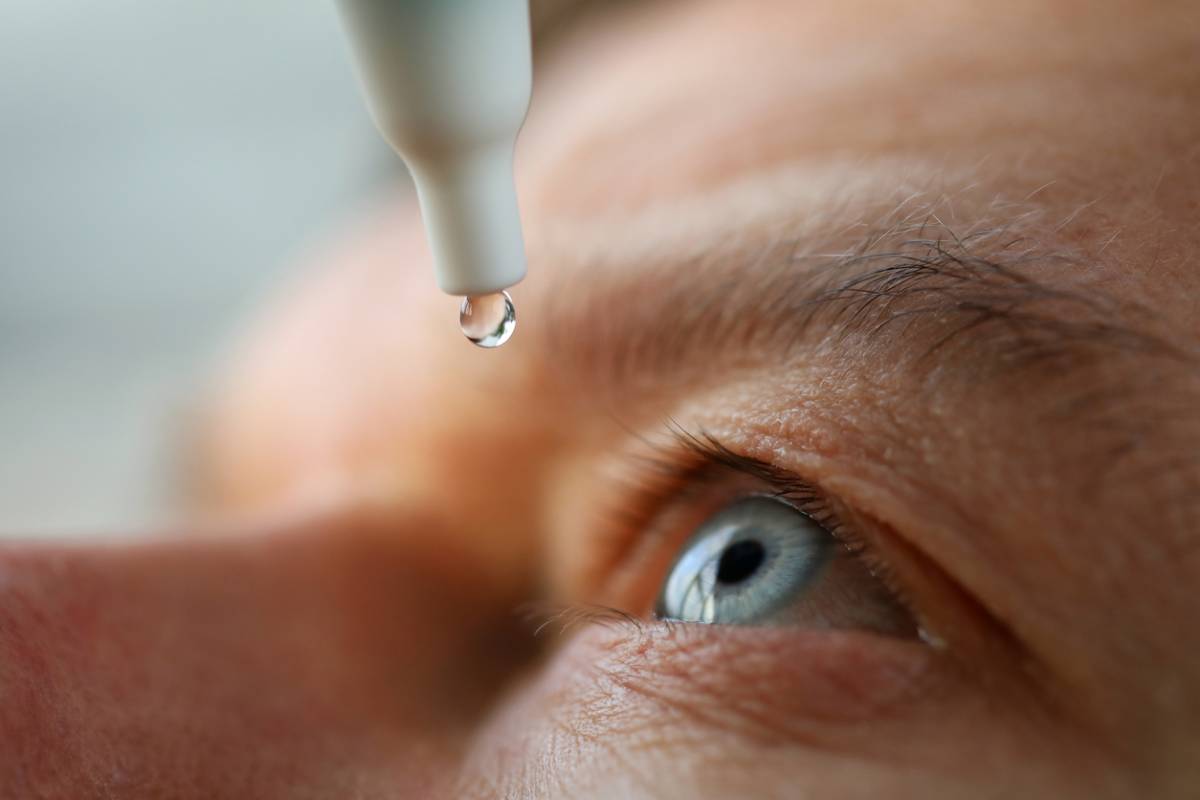 featured image for managing dry eyes after lasik